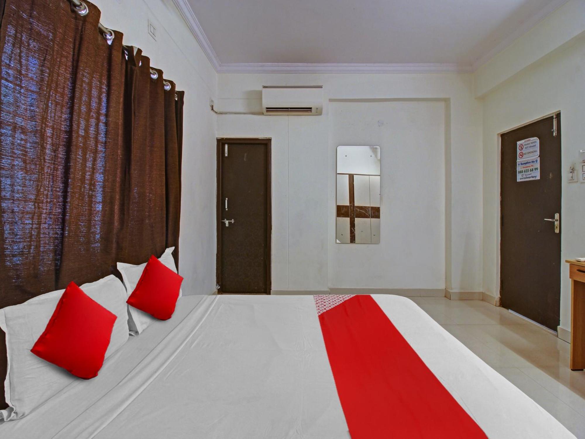 Hotel O Svr Silver Key Lingampalli Exterior foto